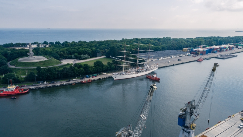 Dar Młodzieży w Porcie Gdańsk [ZDJĘCIA, WIDEO]-GospodarkaMorska.pl