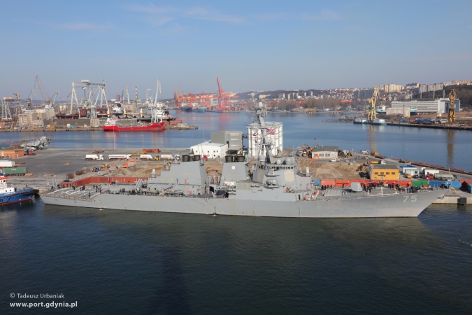 Amerykański niszczyciel USS Donald Cook już w Gdyni-GospodarkaMorska.pl