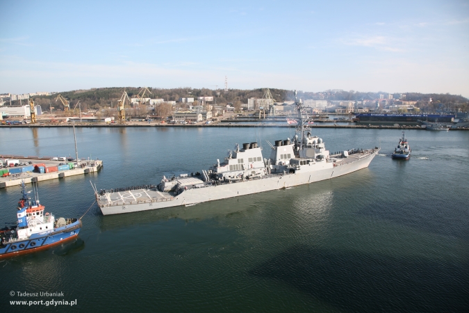 Amerykański niszczyciel USS Donald Cook już w Gdyni-GospodarkaMorska.pl