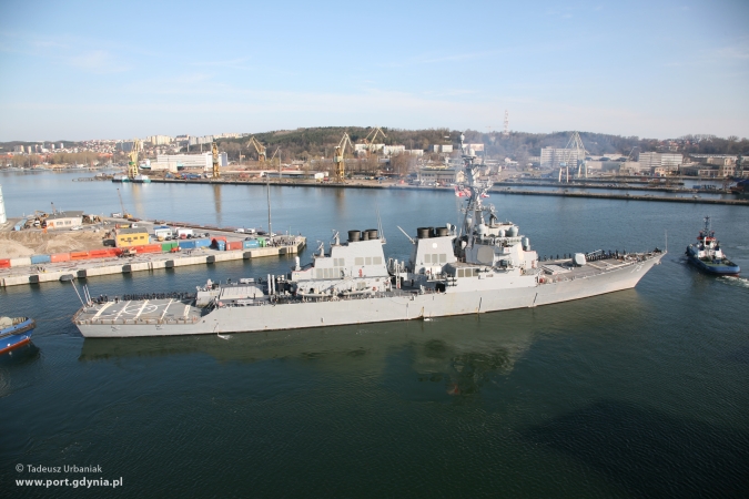 Amerykański niszczyciel USS Donald Cook już w Gdyni-GospodarkaMorska.pl
