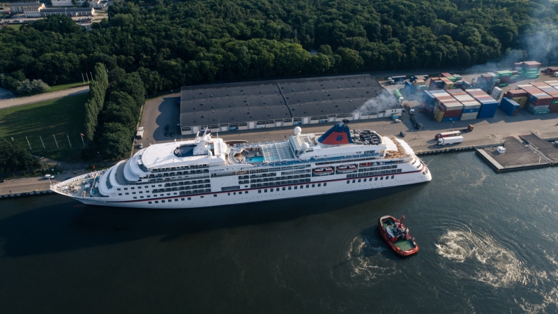 Pierwszy wycieczkowiec w tym sezonie wpłynął do Portu Gdańsk. Zobacz Europę [WIDEO, ZDJĘCIA] -GospodarkaMorska.pl