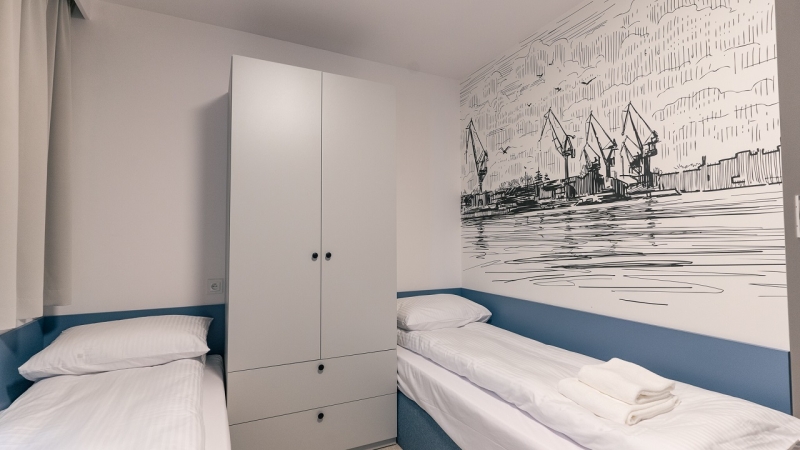 Aparthotel już gotowy. Zaprasza kolejne firmy do współpracy [WIDEO, ZDJĘCIA]-GospodarkaMorska.pl