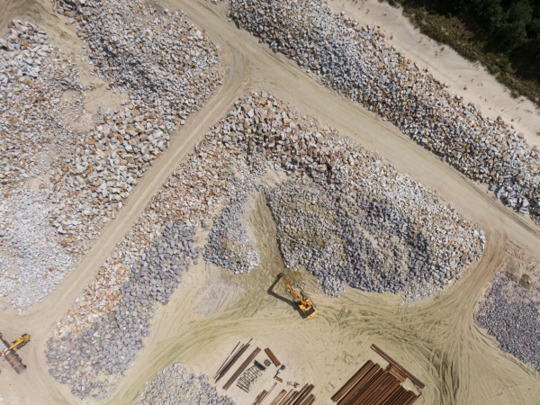 Mierzeja Wiślana. Rozpoczęło się pogłębianie kanału [WIDEO, ZDJĘCIA]-GospodarkaMorska.pl