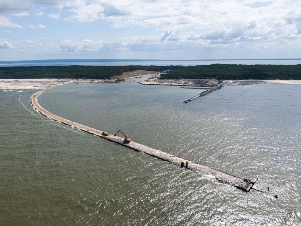 Mierzeja Wiślana. Rozpoczęło się pogłębianie kanału [WIDEO, ZDJĘCIA]-GospodarkaMorska.pl