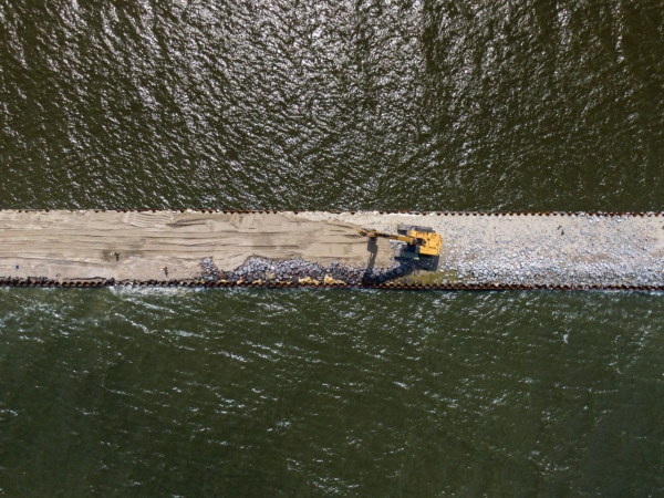 Mierzeja Wiślana. Rozpoczęło się pogłębianie kanału [WIDEO, ZDJĘCIA]-GospodarkaMorska.pl
