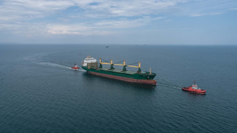 Port Gdańsk. Trwa załadunek Chipol Baoan, który przetrze Chipolbrokowi szlak na południe [WIDEO, ZDJĘCIA]-GospodarkaMorska.pl