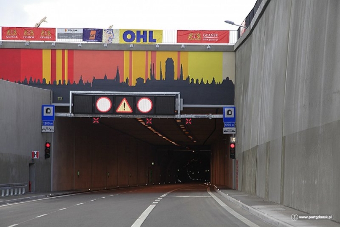 Najdłuższa i pierwsza w Polsce podwodna przeprawa drogowa w sercu Portu Gdańsk już otwarta-GospodarkaMorska.pl