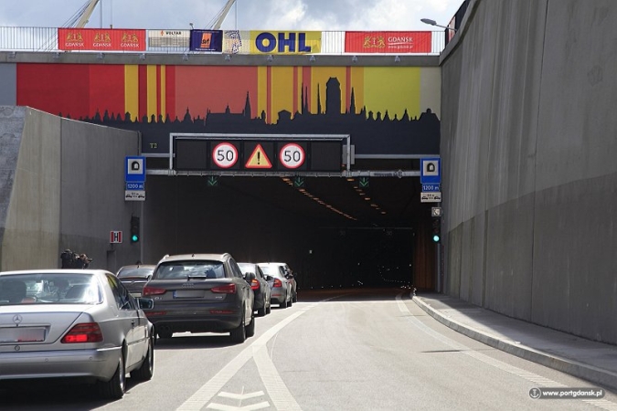 Najdłuższa i pierwsza w Polsce podwodna przeprawa drogowa w sercu Portu Gdańsk już otwarta-GospodarkaMorska.pl