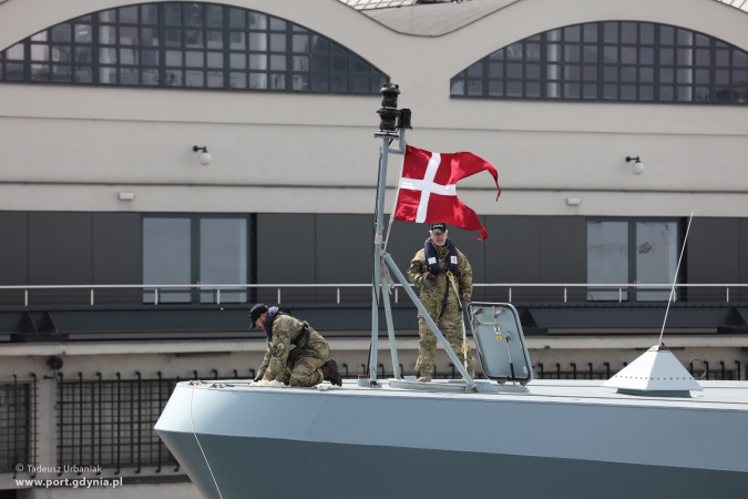 Niecodzienna wizyta okrętów NATO w Gdyni-GospodarkaMorska.pl
