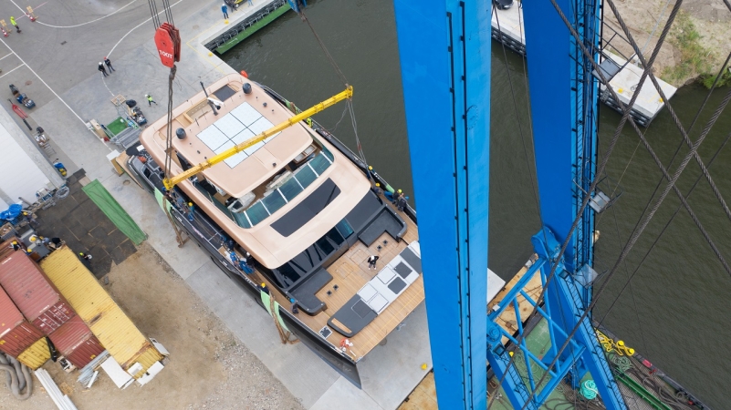 100 Sunreef Power: Flagowy superjacht zwodowany [ZDJĘCIA]-GospodarkaMorska.pl