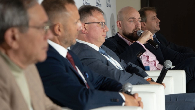 Forum Wizja Rozwoju 2021 - dzień II. Przyszłość portów i żeglugi - podsumowanie [WIDEO, ZDJĘCIA]-GospodarkaMorska.pl