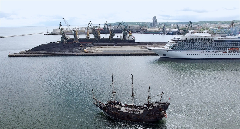 Viking Sea - nowoczesny wycieczkowiec po raz pierwszy w gdyńskim porcie-GospodarkaMorska.pl