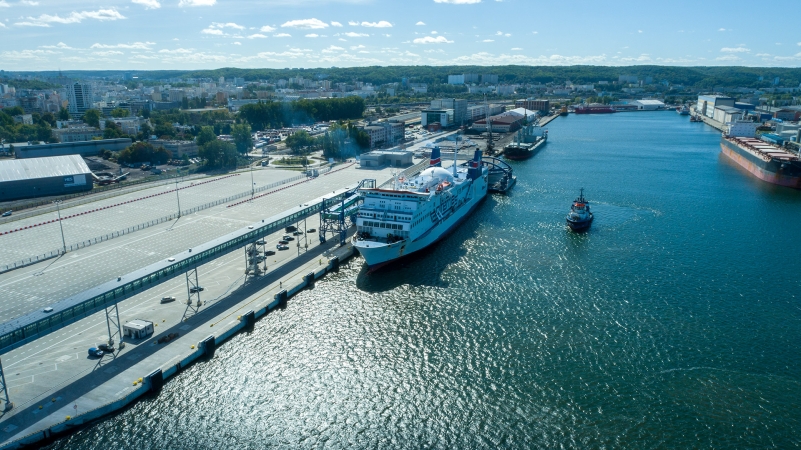 Kazimierz Koralewski, wiceprezes Portu Gdynia: „Sukces próbnych cumowań potwierdza naszą gotowość do współpracy z Polferries” [WIDEO, ZDJĘCIA]-GospodarkaMorska.pl