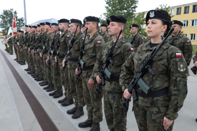 Polscy marynarze w zespole okrętów NATO [ZDJĘCIA]-GospodarkaMorska.pl