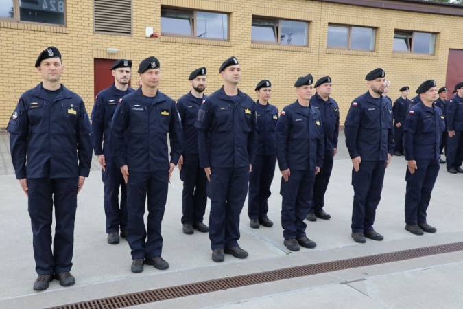 Polscy marynarze w zespole okrętów NATO [ZDJĘCIA]-GospodarkaMorska.pl