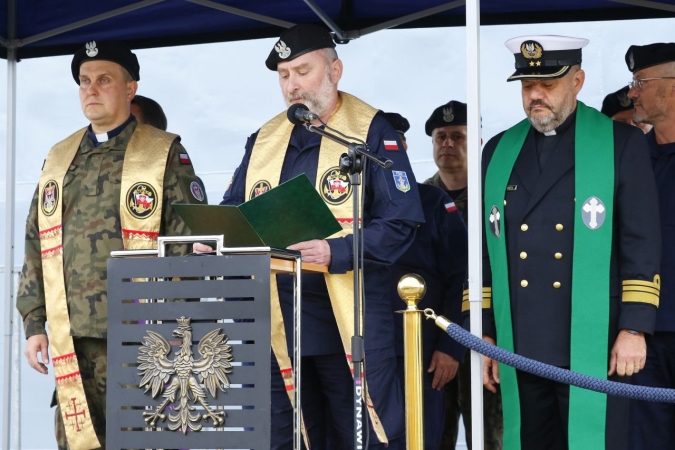 Polscy marynarze w zespole okrętów NATO [ZDJĘCIA]-GospodarkaMorska.pl