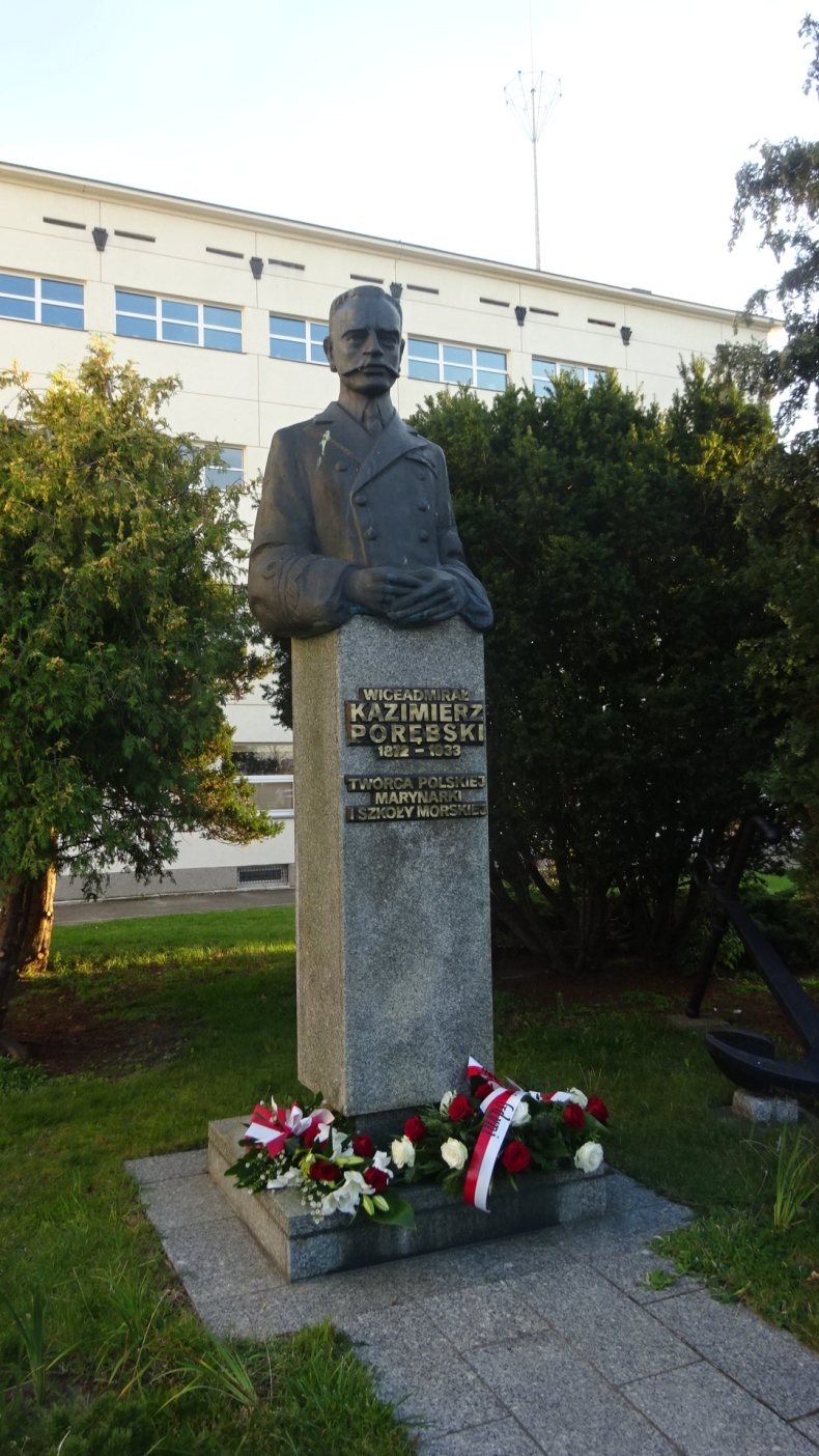 Polscy kapitanowie. Spotkanie z Białoczerwoną Banderą. Możliwe tylko w salach Uniwersytetu Morskiego Gdyni-GospodarkaMorska.pl