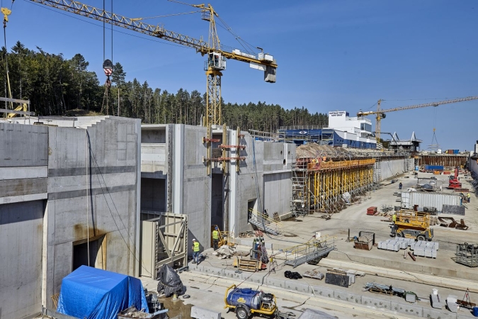Przekop Mierzei Wiślanej wchodzi w kolejny etap. Trwa montaż pierwszej bramy do 