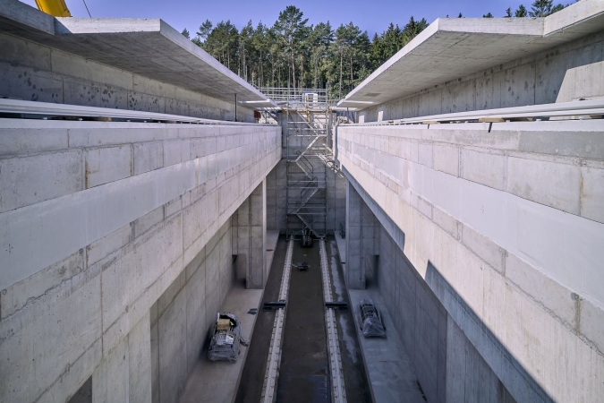 Przekop Mierzei Wiślanej wchodzi w kolejny etap. Trwa montaż pierwszej bramy do 