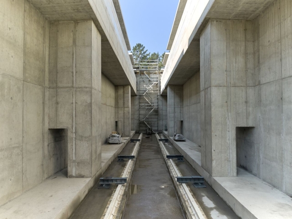 Przekop Mierzei Wiślanej wchodzi w kolejny etap. Trwa montaż pierwszej bramy do 